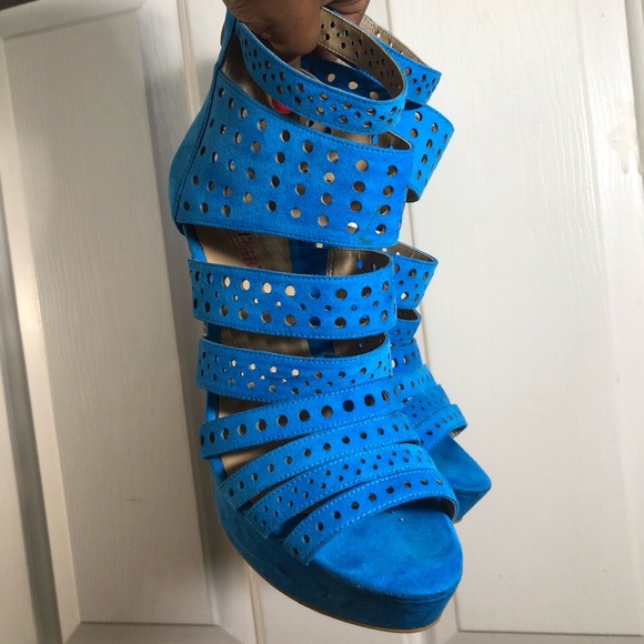 JustFab Traylene Bright Tropical Blue Cut Out Strap Stiletto Sandal - Picture 5 of 9